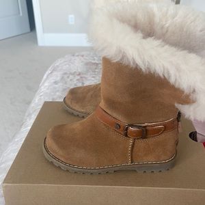 idris genuine shearling boot